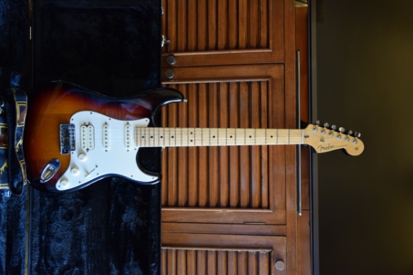 Fender American Standard Stratocaster HSS 3TS 2013