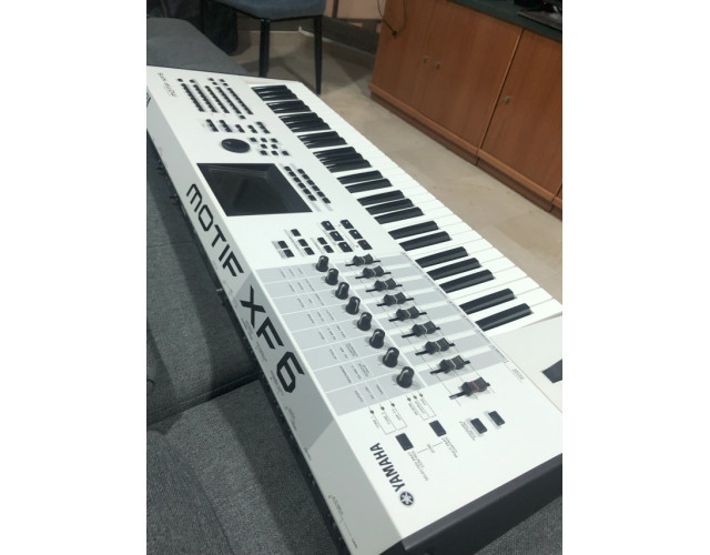 Yamaha Motif XF6 White