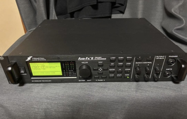 Fractal Axe Fx 2