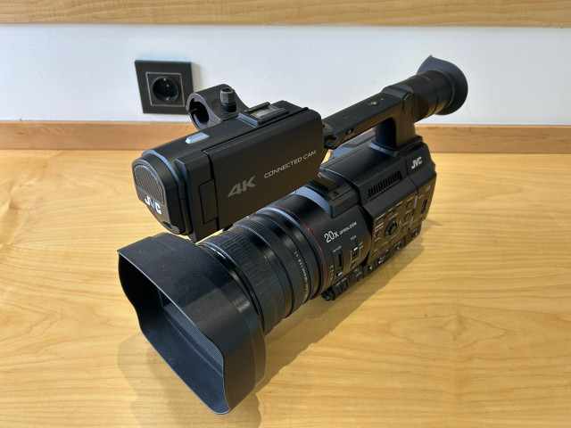 Camara video JVC 4k GY-HC500E