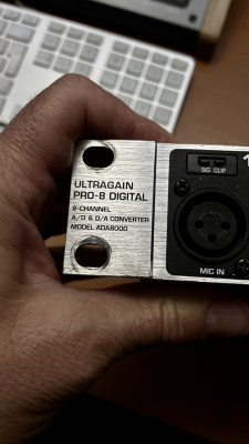 Ultragain Pro 8 - Behringer - Adat