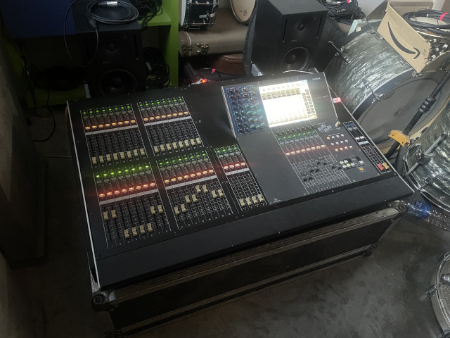 YAMAHA M7CL 32