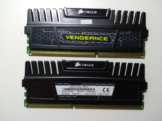 Memoria ram DDR3 8gb (2x4) corsair vengeance