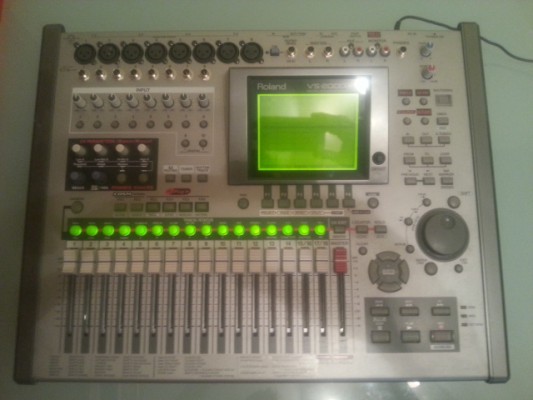 Roland VS2000 Multipistas