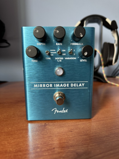 Fender Mirror Image Delay