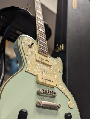 D´Angelico Deluxe Atlantic LE 2022