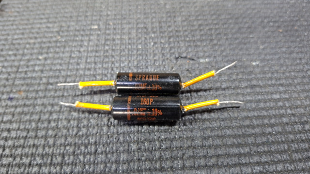 2 PCS. condensadores Sprague Black Beauty 160P .02MF (1960-70s)