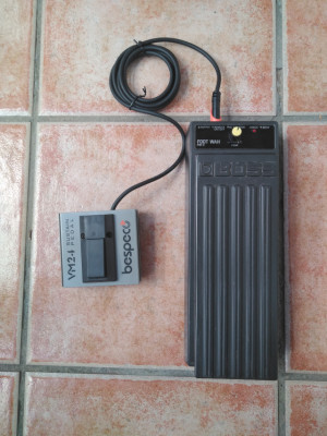 Boss FW-3 wah + pedal on/off