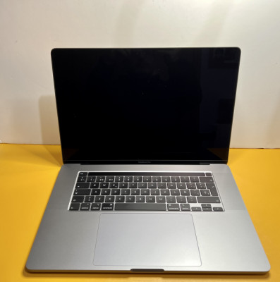 MacBook Pro 16 - Intel i9 - 32 Gb Ram - AMD 5600M - 2 TB