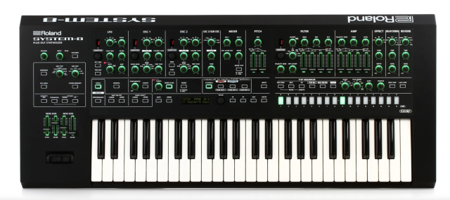 Roland System 8 como nuevo