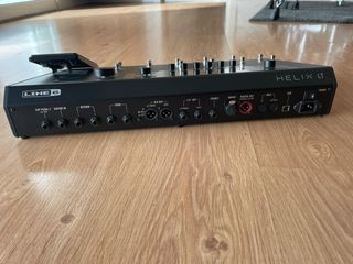 Line 6 Helix LT (RESERVADA)