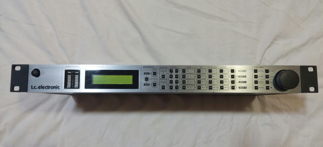 T.C.ELECTRONIC XO24 procesador