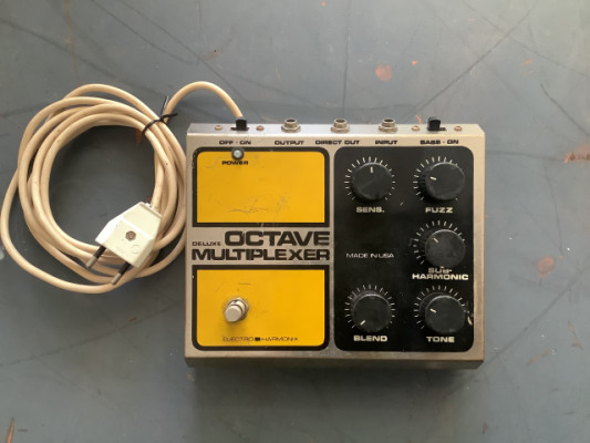 Electro Harmonix Octave multiplexer