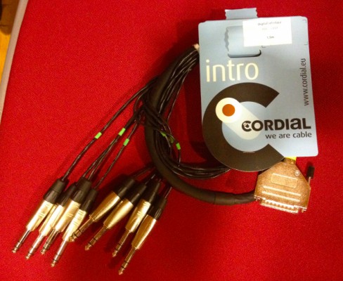 Conector CORDIAL Sub-D 25 a 8 jacks stereo TRS, Nuevo