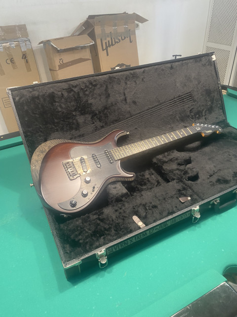 Guitarra knaggs severn t2