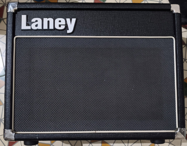 LANEY VC-15 1x10 - Ampli de guitarra a válvulas made in UK