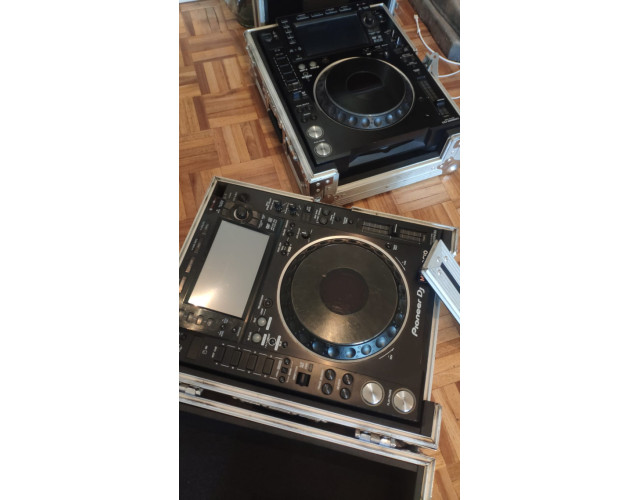 Cdj 2000 NX 2 x2 mas flight case