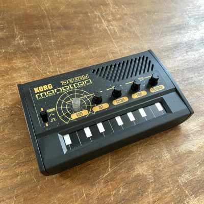 KORG Monotron + Monotron Delay + Funda