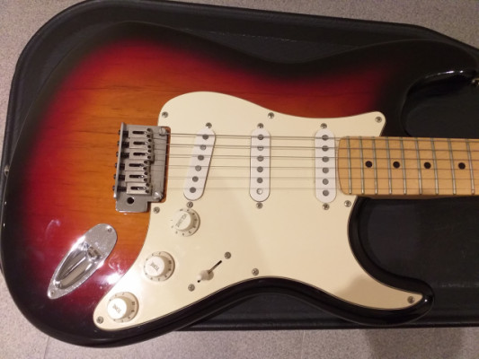 Fender Squier Standard Stratocaster NUEVA