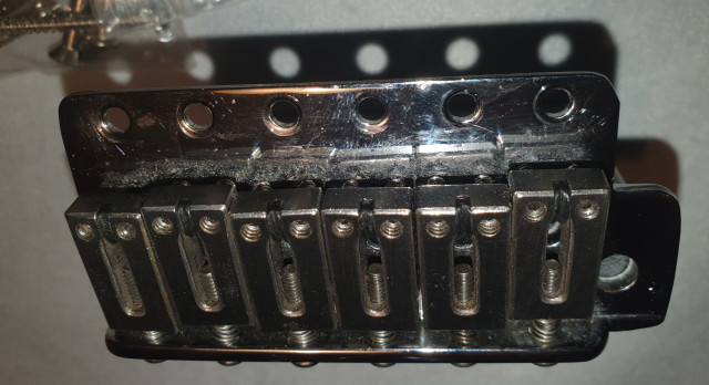 Puente Stratocaster Tremolo 6 tornillos