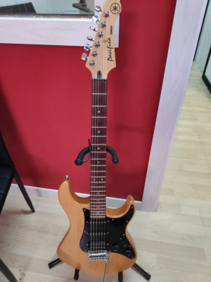 Yamaha pacifica 112