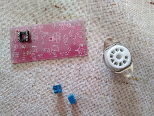 The Tube Cricket kit mini amplificador PCB mas algun componente v