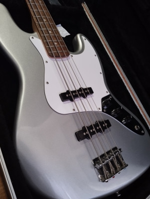Squier Affinity Jazz bass Slick Silver