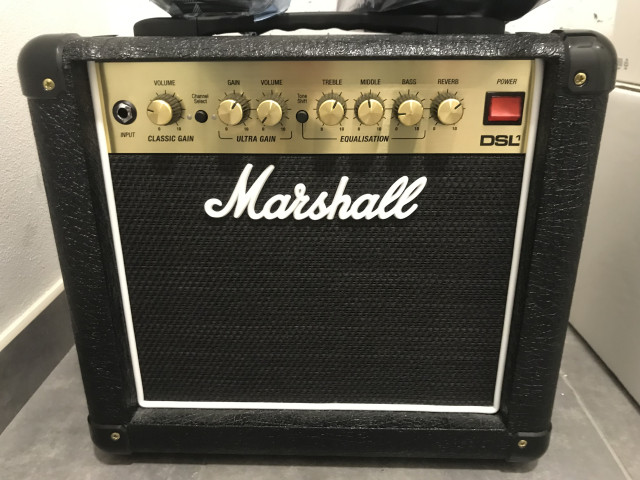 Amplificador a válvulas Marshall DSL1CR