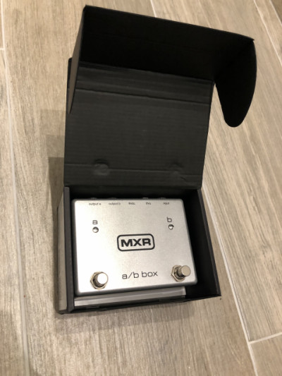 MXR M196 A/B box
