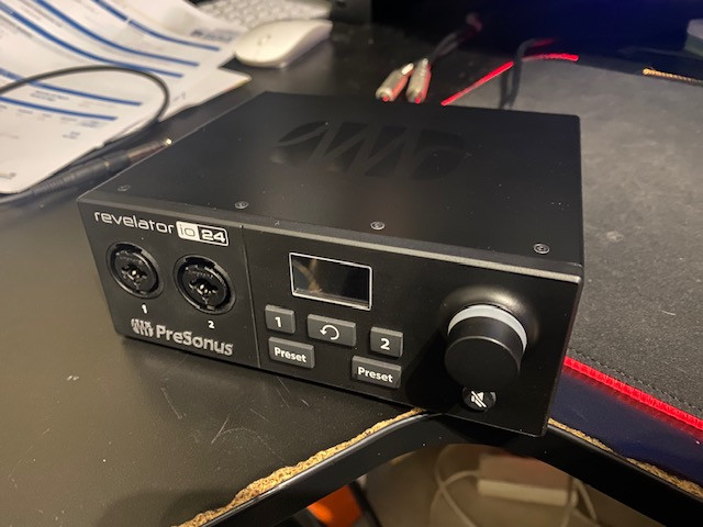 Tarjeta de sonido presonus revelator io24