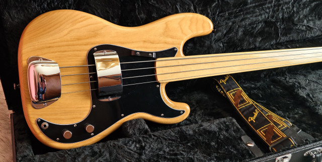 Fender Precisión fretless 1976 STING THE POLICE