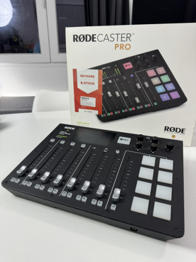 Rodecaster Pro
