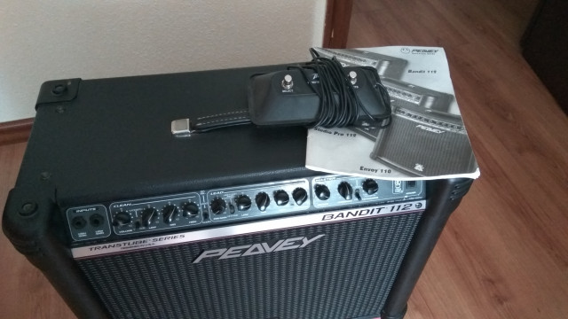 Amplificador de Guitarra - Peavey Bandit 112