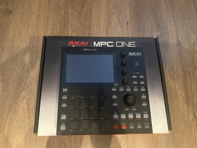 Cambio Akai MPC One