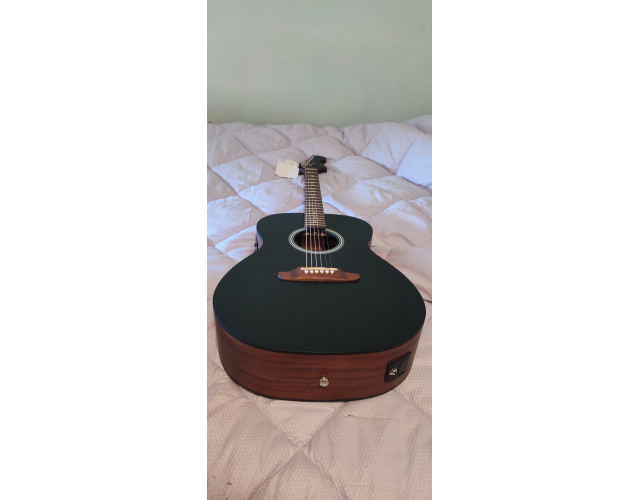 Guitarra electroacústica Fender Monterrey Standard