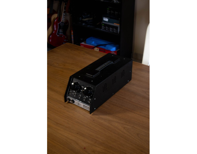 Previo microfono a valvulas UAD Solo 610
