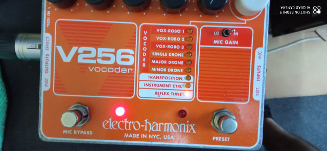 electro harmonix v256 vocoder