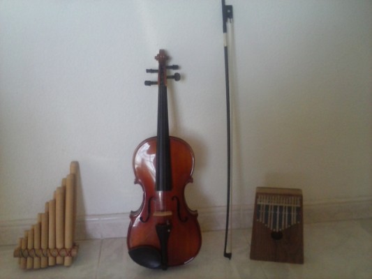 violin, kalimba y sicus
