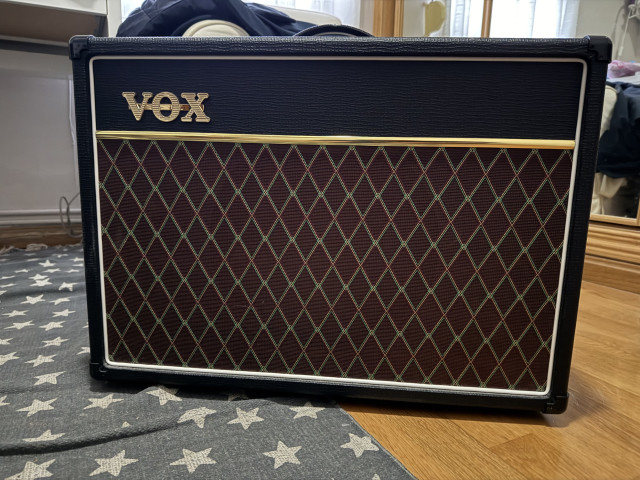 Vendo Vox Ac15 (acepto cambios)