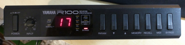 YAMAHA R100 Reverb Processor. Digital DSP multi efectos + MIDI