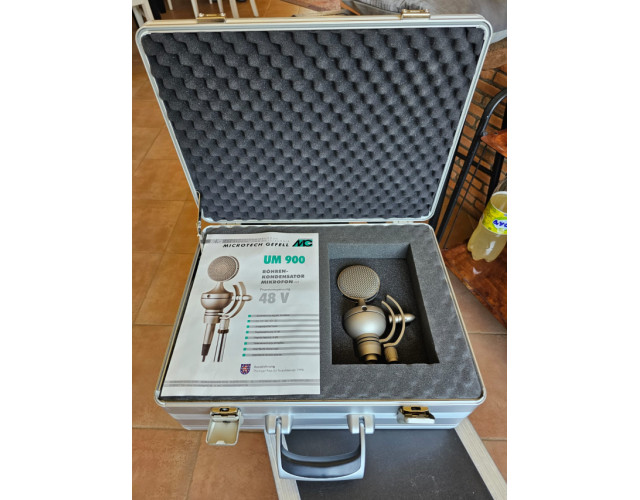 UM 900 Studio Microphone switchable classical tube microphone with M 7 double membrane capsule
