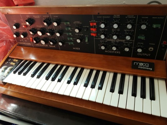 Minimoog Model D Vintage Analog Synthesizer series model 8478.