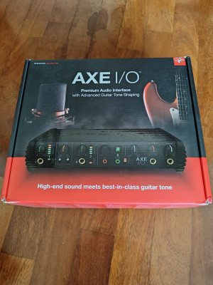 Vendo interfaz de audio  IK Multimedia AXE I/O+ TONEX MAX + Amplitube 5 MAX