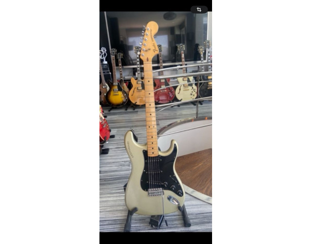 Fender Stratocaster