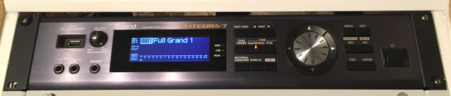 ROLAND INTEGRA-7