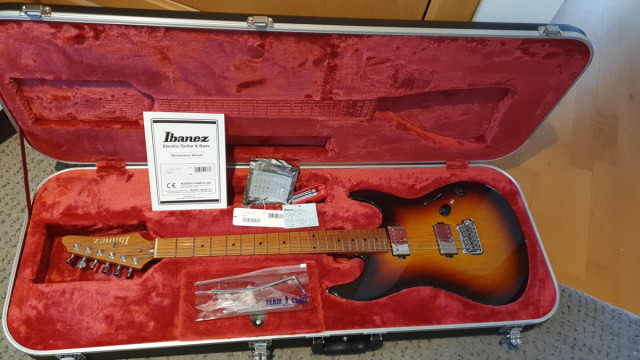 IBANEZ PRESTIGE AZ2202A