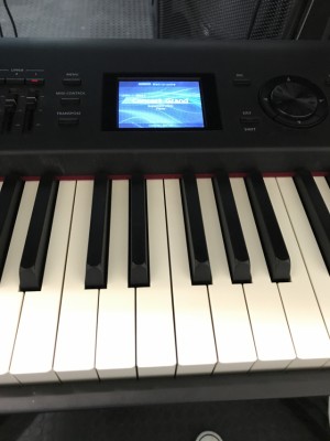 Roland RD-800 (Piano de escenario)