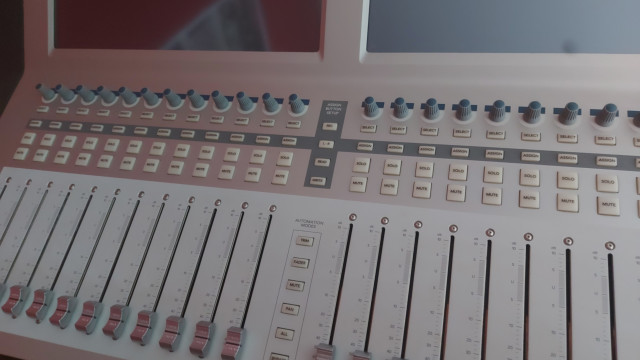 Mackie Dbx200