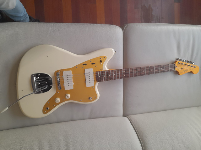 Squier J Mascis Jazzmaster