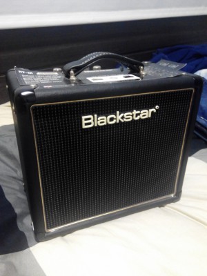 Blackstar HT1R (1w válvulas con reverb)